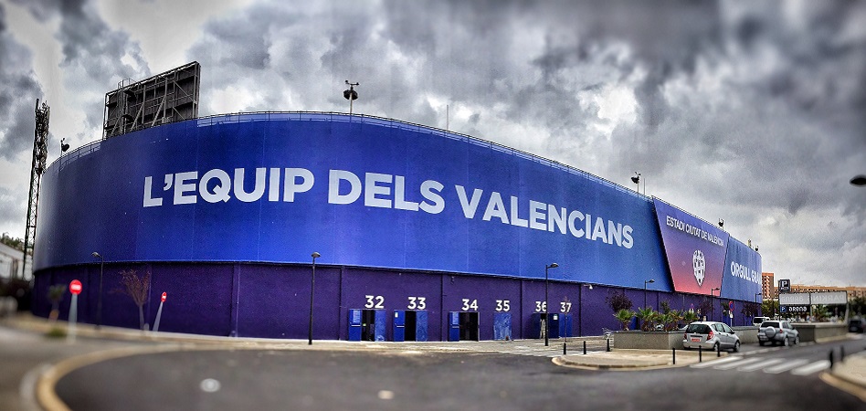 Catalán (Levante UD): “No hay que volverse locos; tenemos un estadio muy bueno para quince años”
